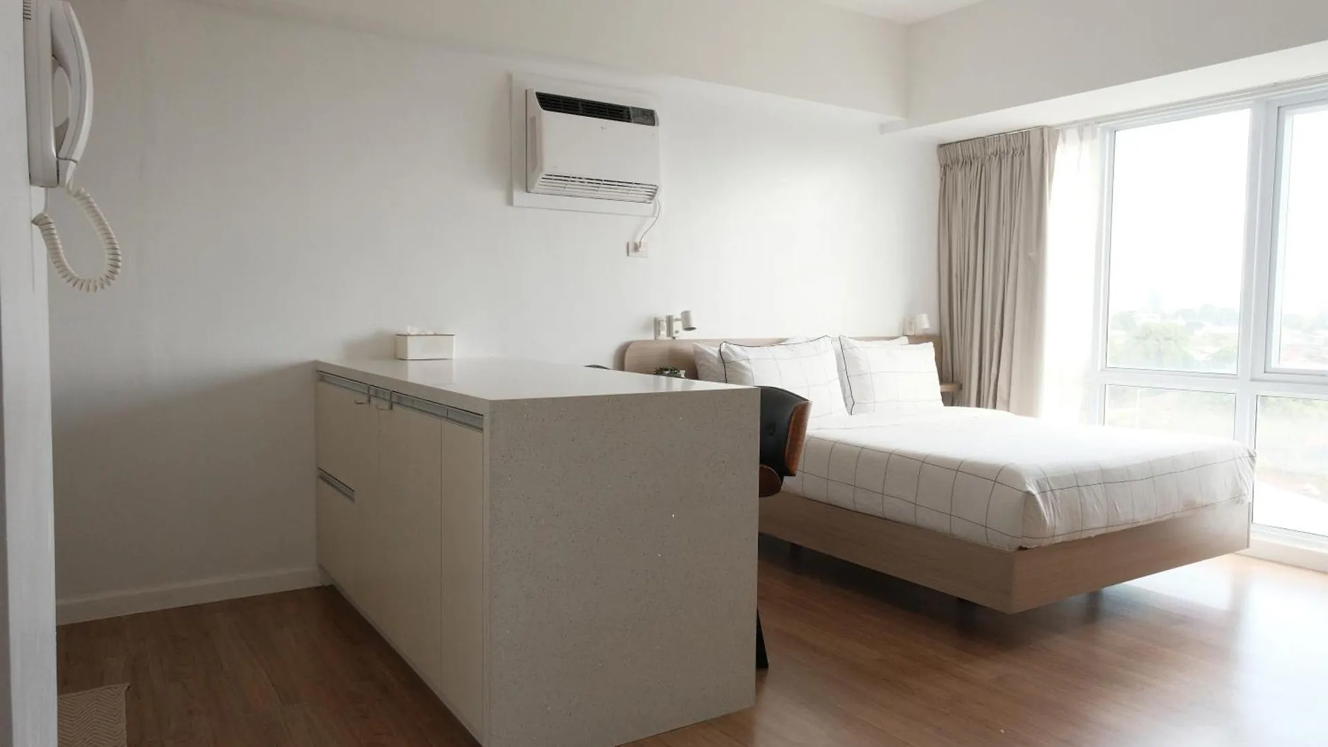Very Demure, Very Spacious Studio Abreeza Place Davao City 0*,  Filippinerna